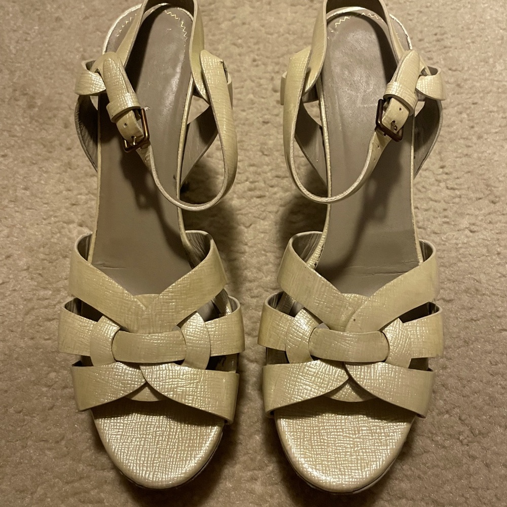 Authentic cream YSL tribute size 8.5.